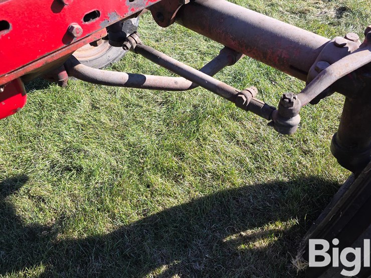 1940-farmall-h-2wd-tractor-image-17