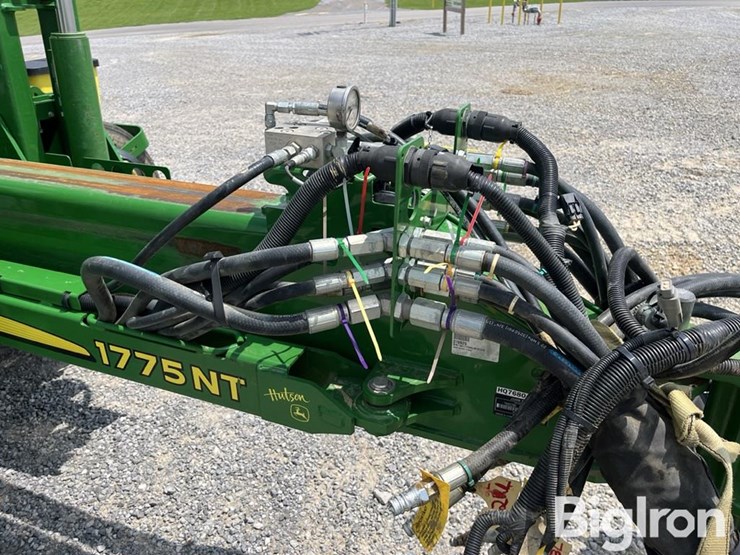 2020-john-deere-1775-image-13