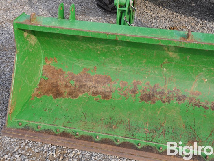 2019-john-deere-6110m-image-9