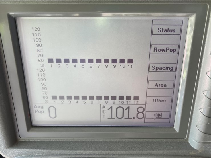 2013-kinze-3600-image-16