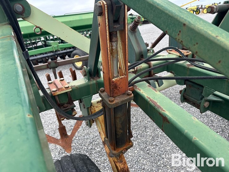 orthman-fallowmaster-930-42'-sweep-plow-image-18