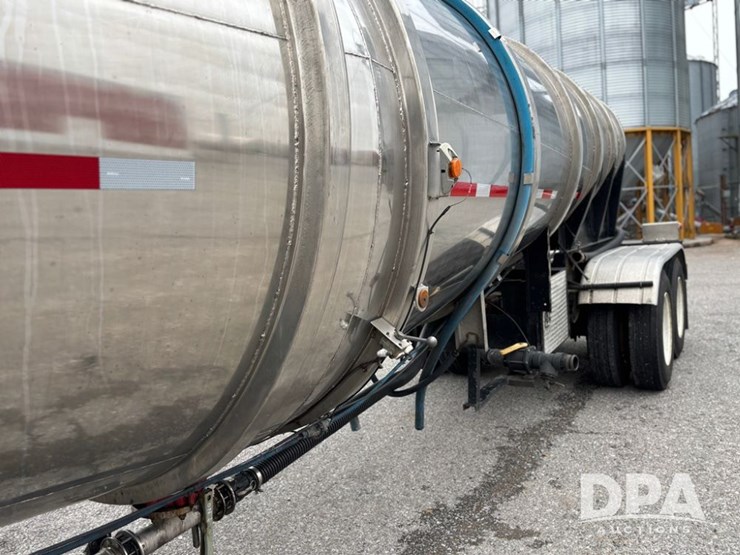 1982-trailmobile-trailer-image-27