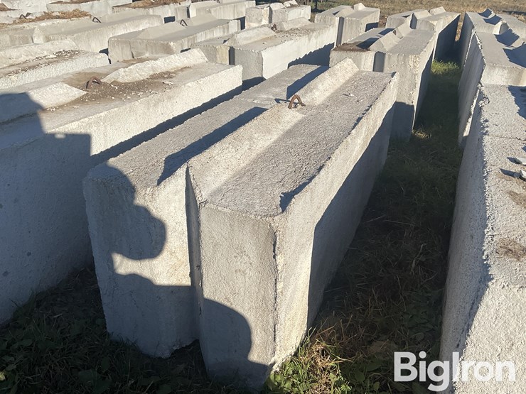 concrete-stackable-blocks-image-8