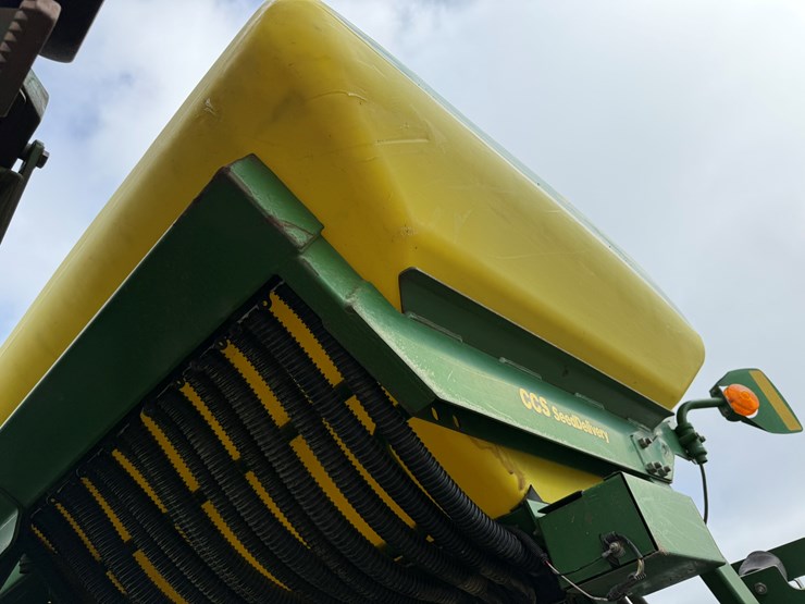 john-deere-1790-image-29