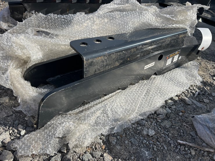 #66-•-wolverine-6”x31”-manual-excavator-thumb-image-1