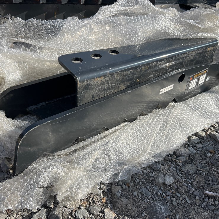 #66 • WOLVERINE 6”X31” MANUAL EXCAVATOR THUMB