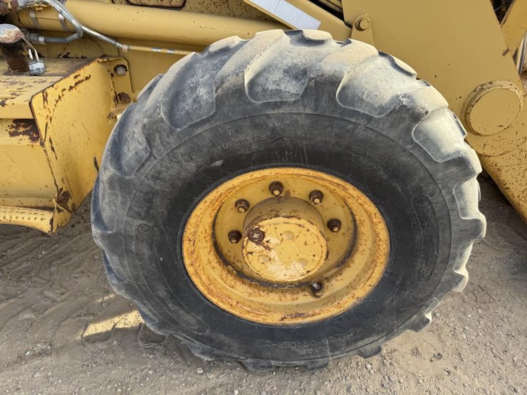 caterpillar-416b-image-66