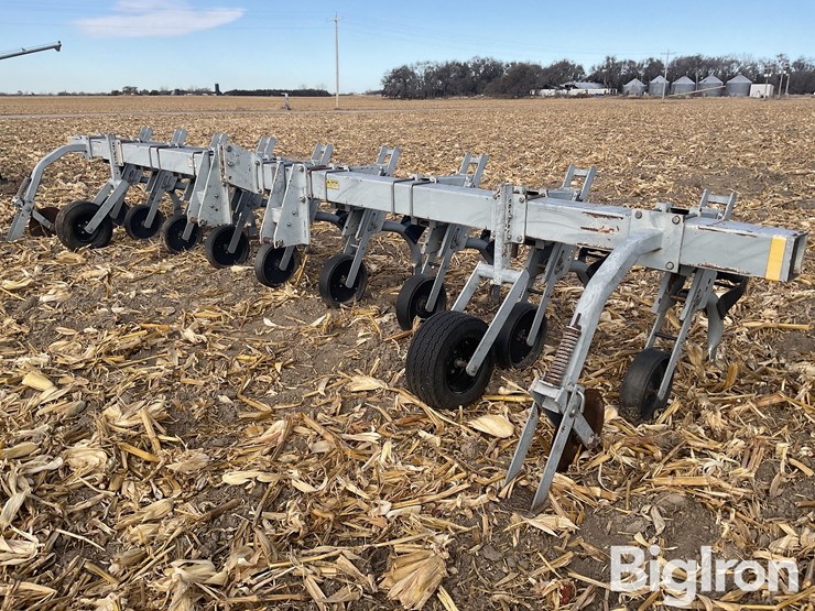 hiniker-cultivator-image-1