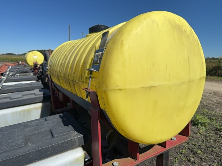 agco-white-8700-image-37