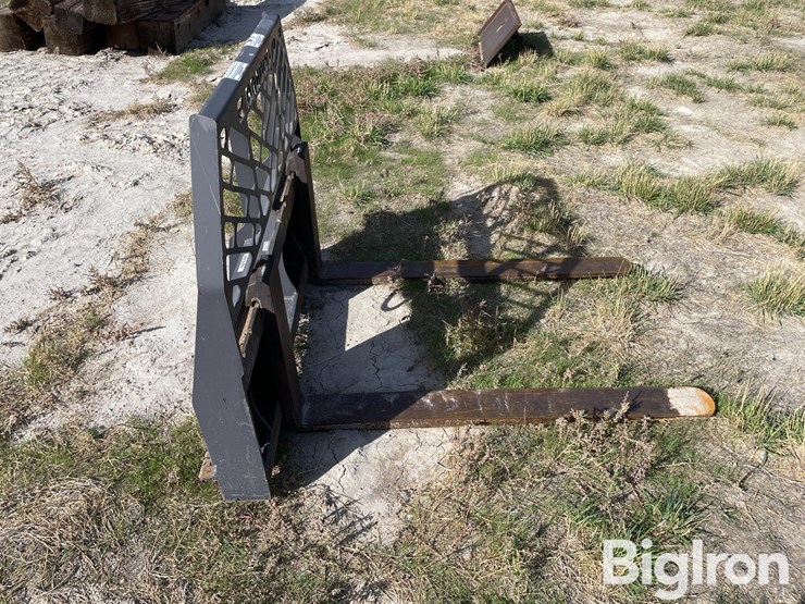 quick-attach-pallet-forks-image-4