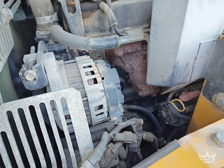 2019-deere-85g-image-31