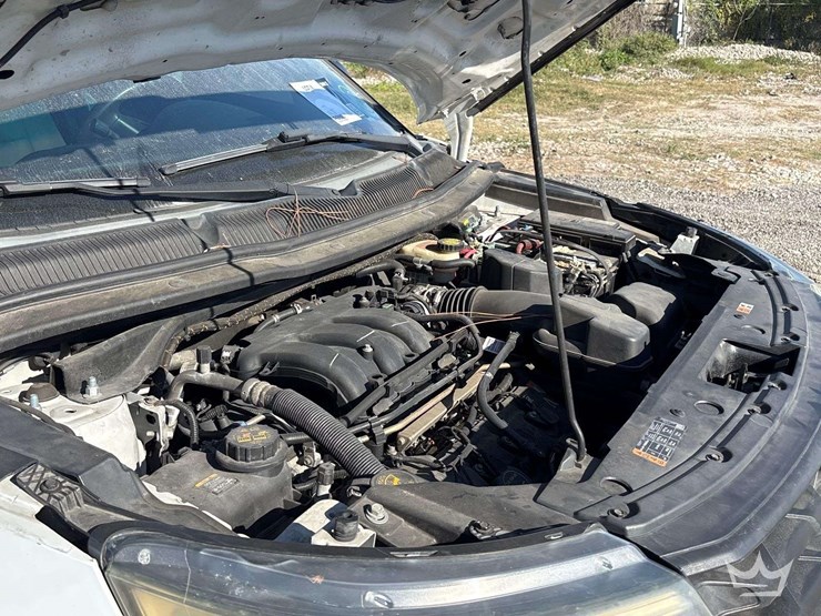 2017-ford-explorer-image-8