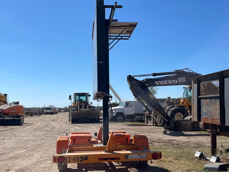 #6301-•-2020-solar-tech-message-board-(trailer-#37193)-(no-title)-image-3