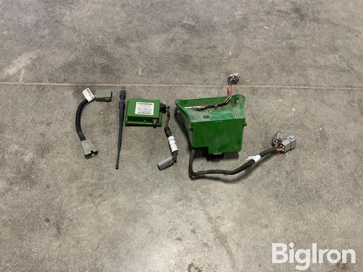 john-deere-starfire-rtk-radio-image-6