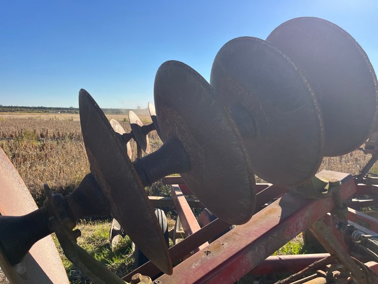 case-ih-3800-image-8