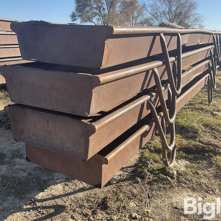 Steel Feed Bunks