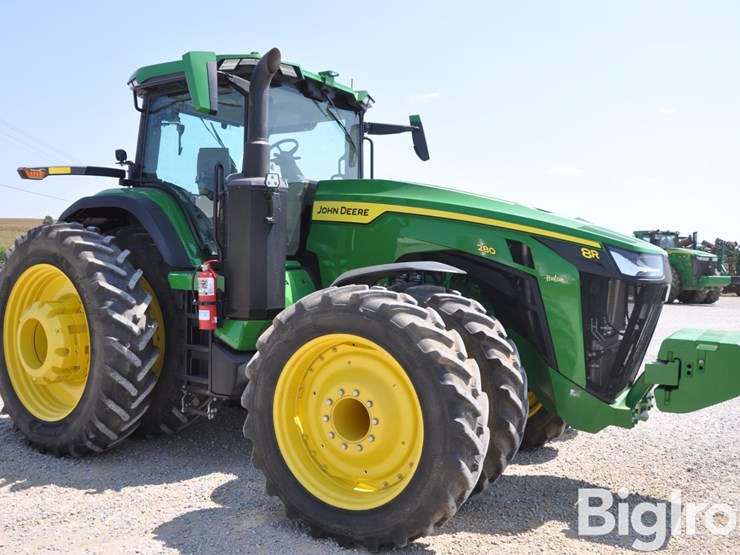 2023-john-deere-8r-280-image-3