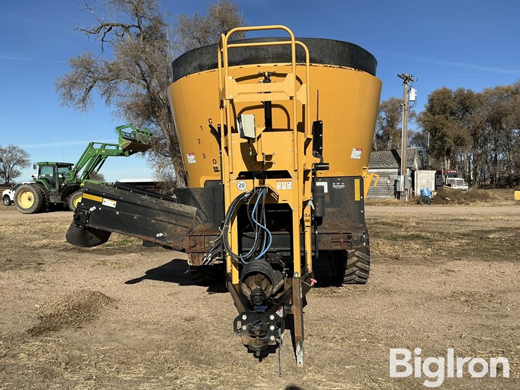 vermeer-vs570-feed-wagon-image-2