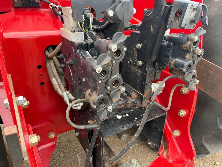 2012-case-ih-400-image-17