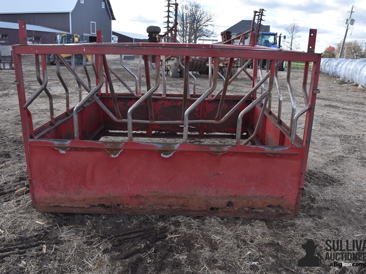 square-feeder-image-7