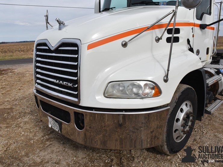 2011-mack-cxu613-t/a-truck-tractor-image-15