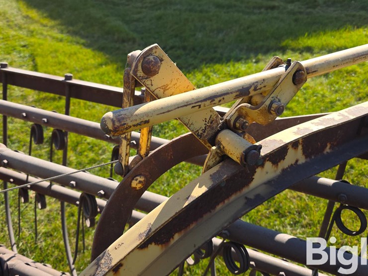 new-holland-s55-image-14