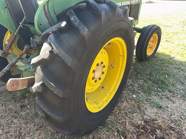 john-deere-2155-image-11