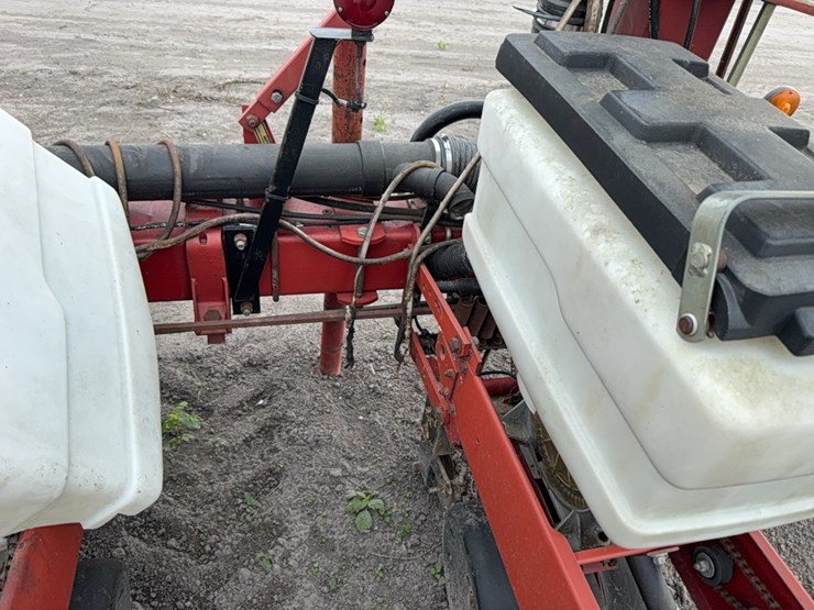 agco-white-8700-image-24