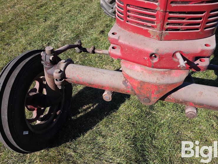 1940-farmall-h-2wd-tractor-image-16