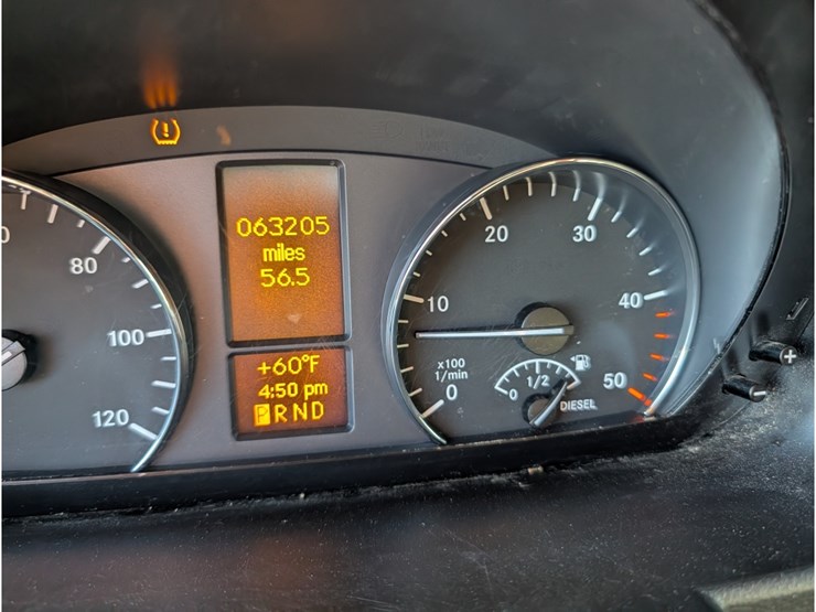 2017-freightliner-sprinter-image-21