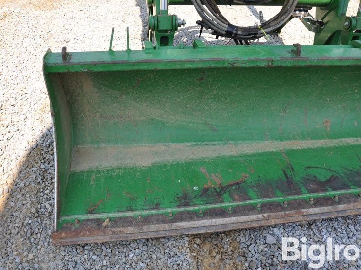 2021-john-deere-700m-image-9