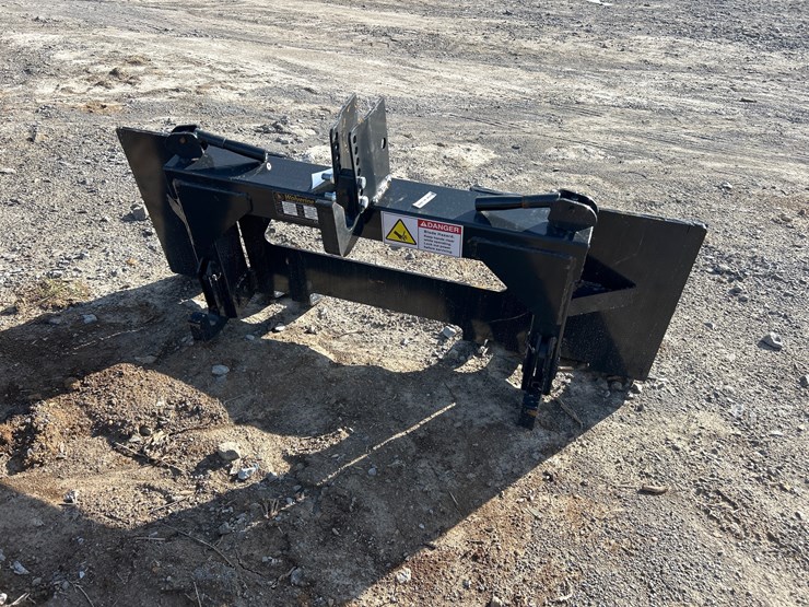 #46-•-skid-steer-to-3pt-quick-hitch-adapter-image-1