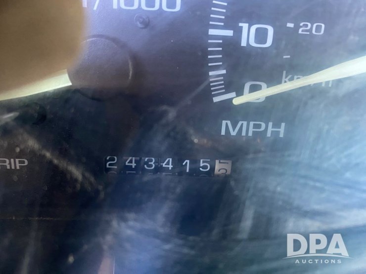 1996-gmc-1500-image-14