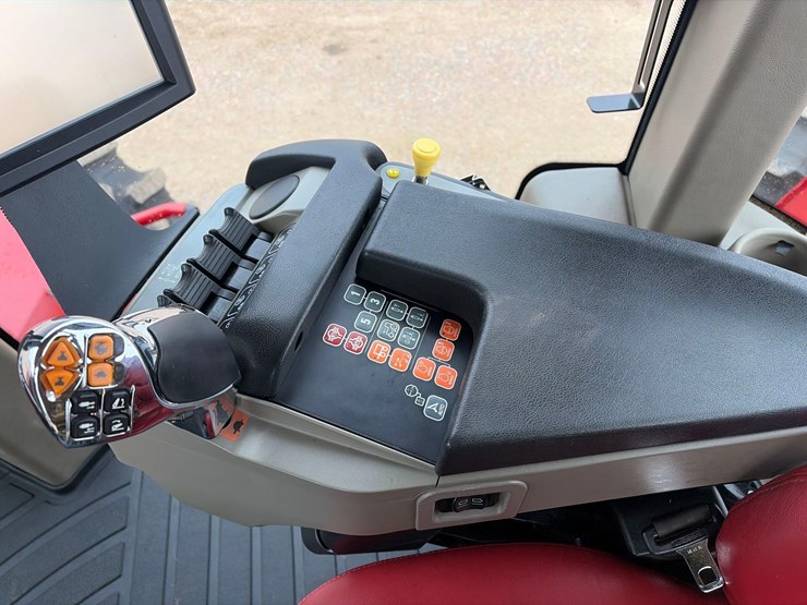 2012-case-ih-400-image-44