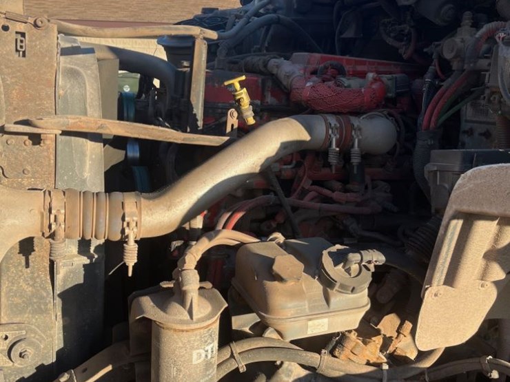 2013-freightliner-fuel-delivery-truck-(dr12679-unit-1255)-image-11