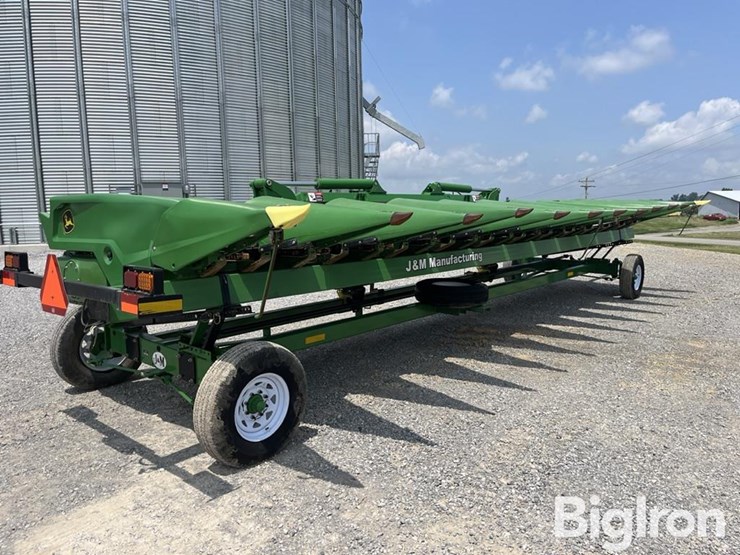 2024-john-deere-c12f-image-3