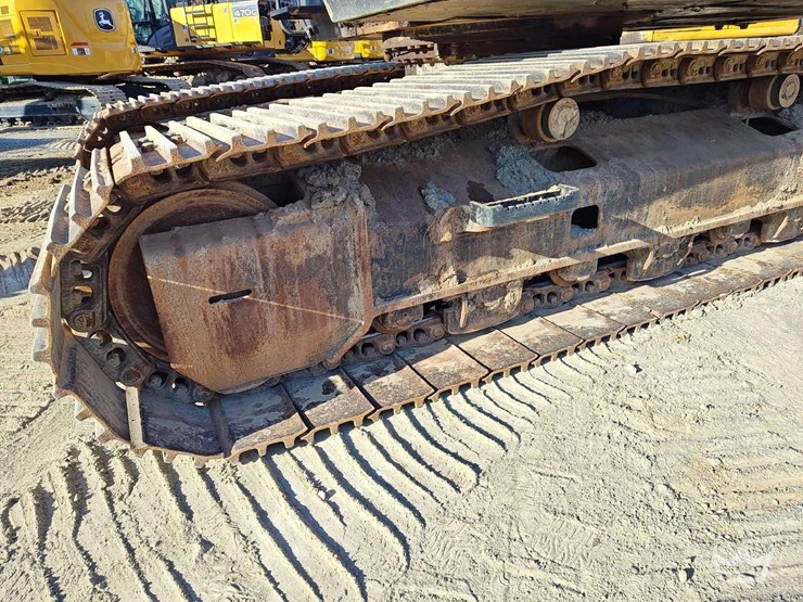 2019-hitachi-zx300-lc-image-37