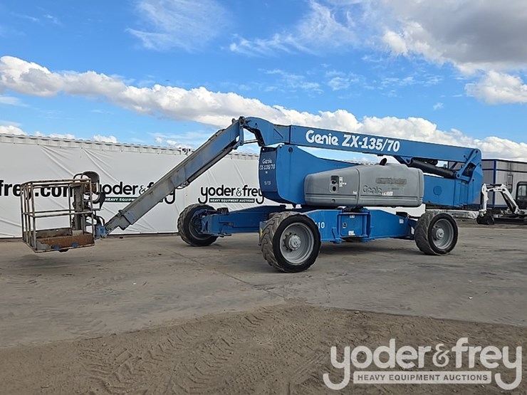 2015-genie-zx-135-image-1