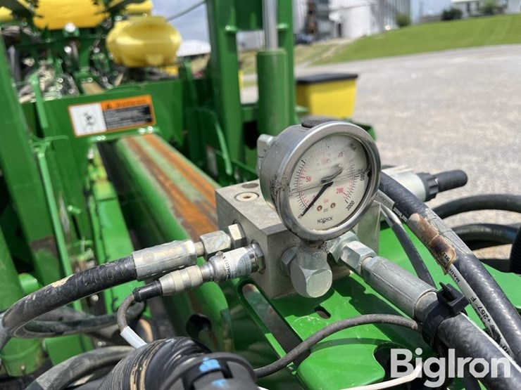 2020-john-deere-1775-image-20