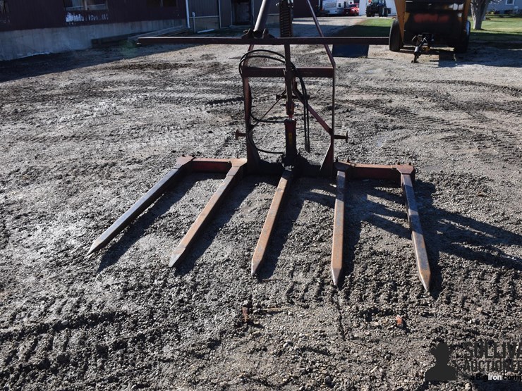 heston-3-pt-bale-mover-image-7