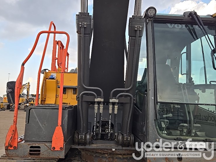 2019-volvo-ec200el-image-38
