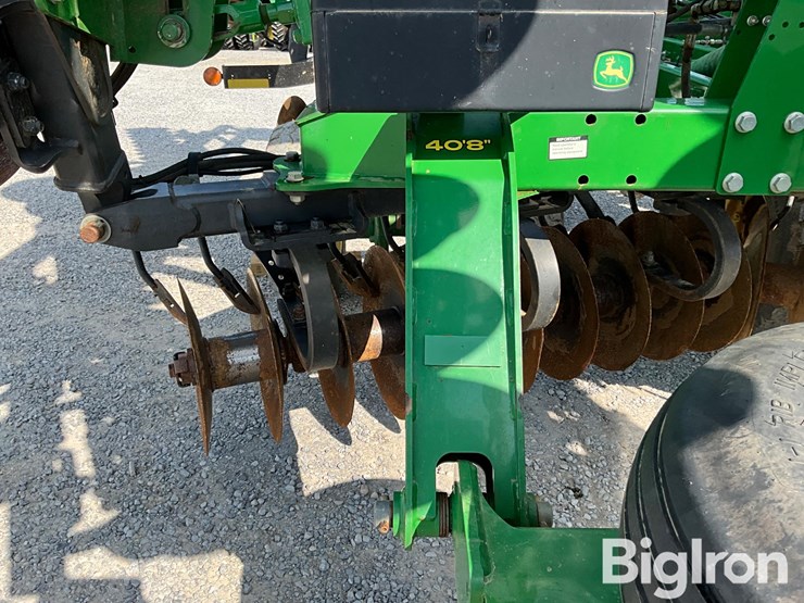 2015-john-deere-2620-image-14