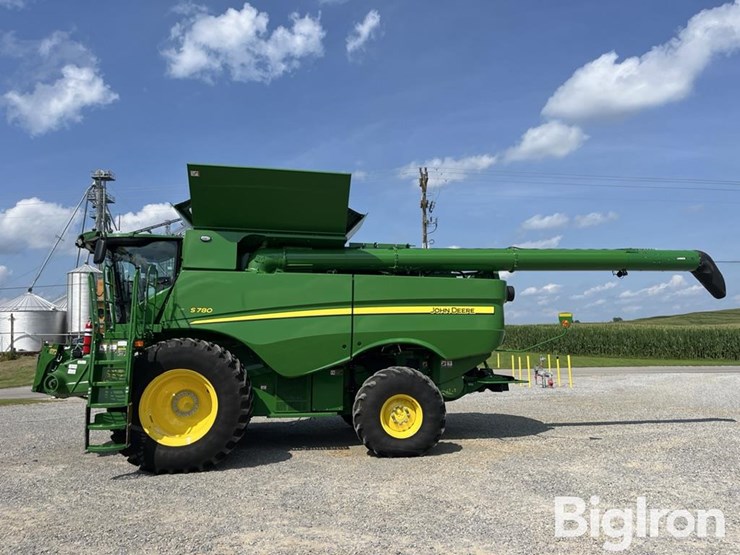 2024-john-deere-s780-image-8