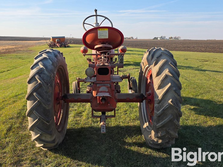 1952-farmall-super-c-2wd-tractor-image-6