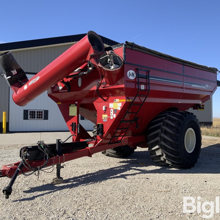 2015 J&M 1120 Xtended Reach Grain Cart