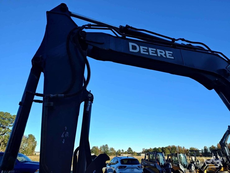 2019-deere-85g-image-22