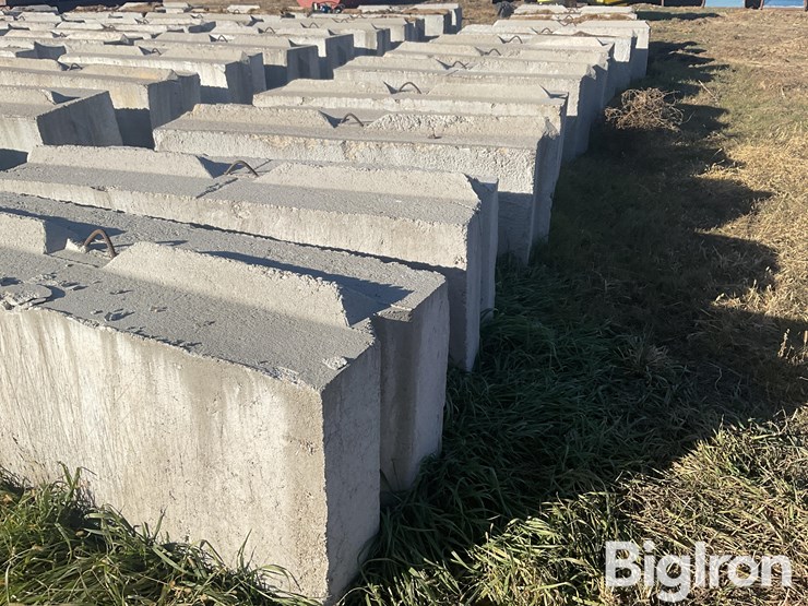 concrete-stackable-blocks-image-5