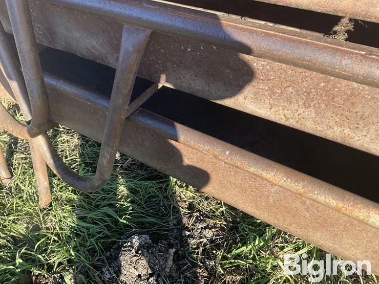 steel-feed-bunks-image-9