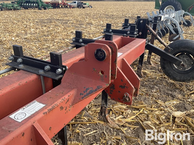 8r30-cultivator/hiller-image-11