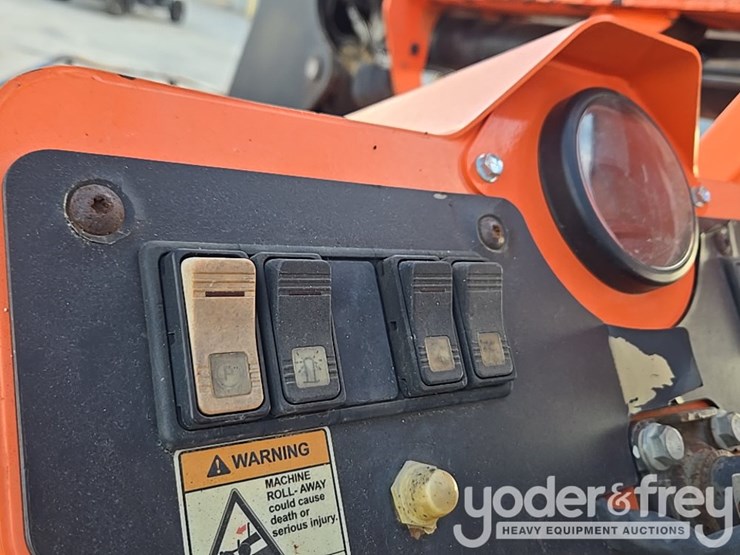 2016-sky-trak-8042-image-117